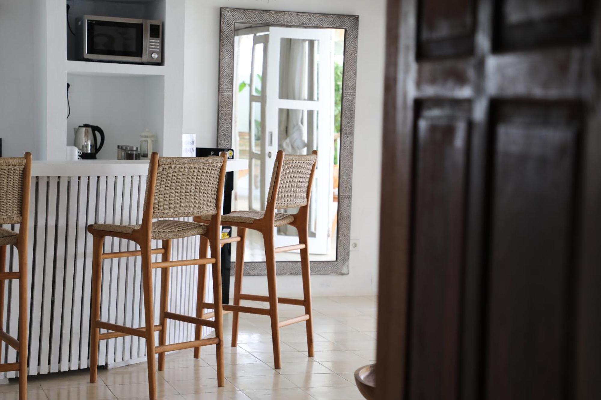Villa Tom & Lucie Bingin Beach أُلُواتو المظهر الخارجي الصورة